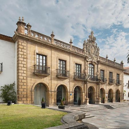 Eurostars Hotel De La Reconquista Oviedo Eksteriør billede The University of Seville