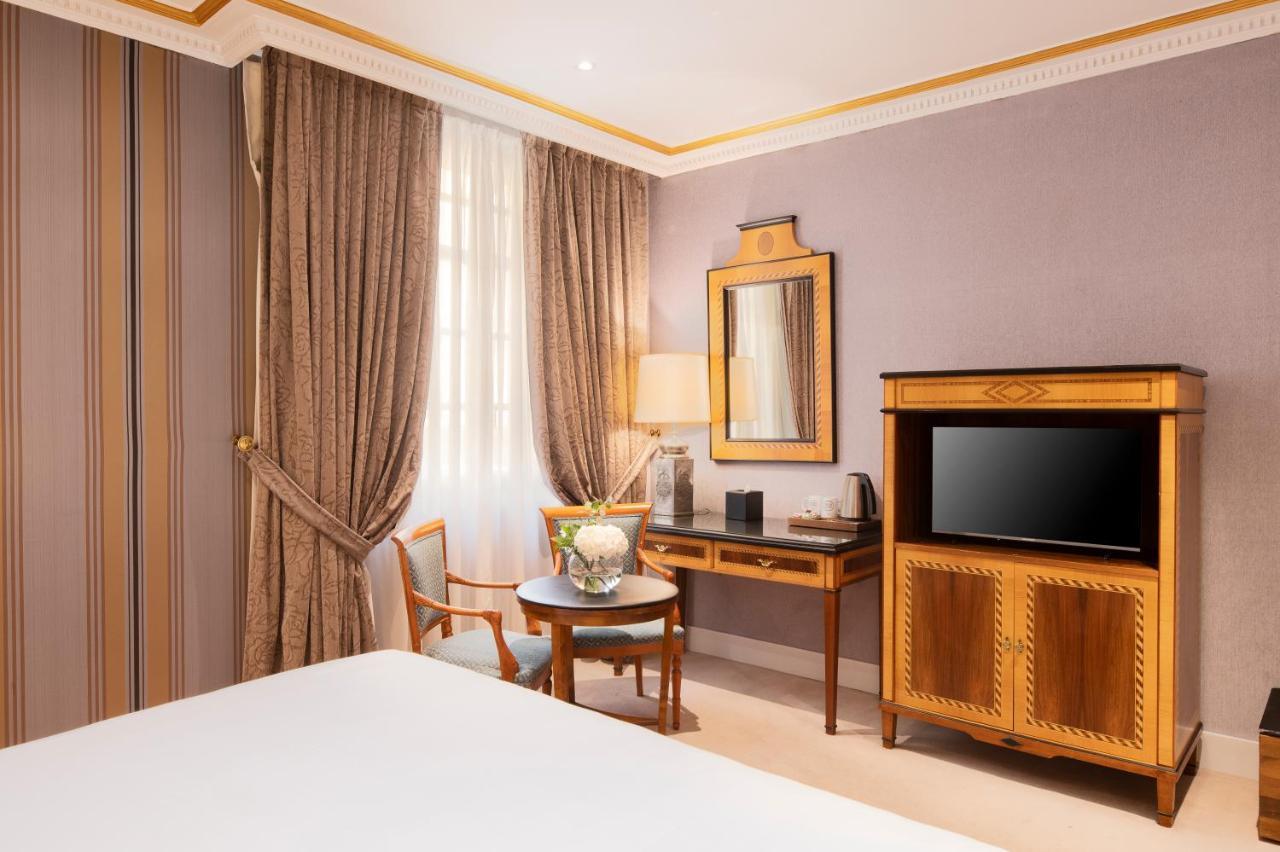 Eurostars Hotel De La Reconquista Oviedo Eksteriør billede A room at the hotel