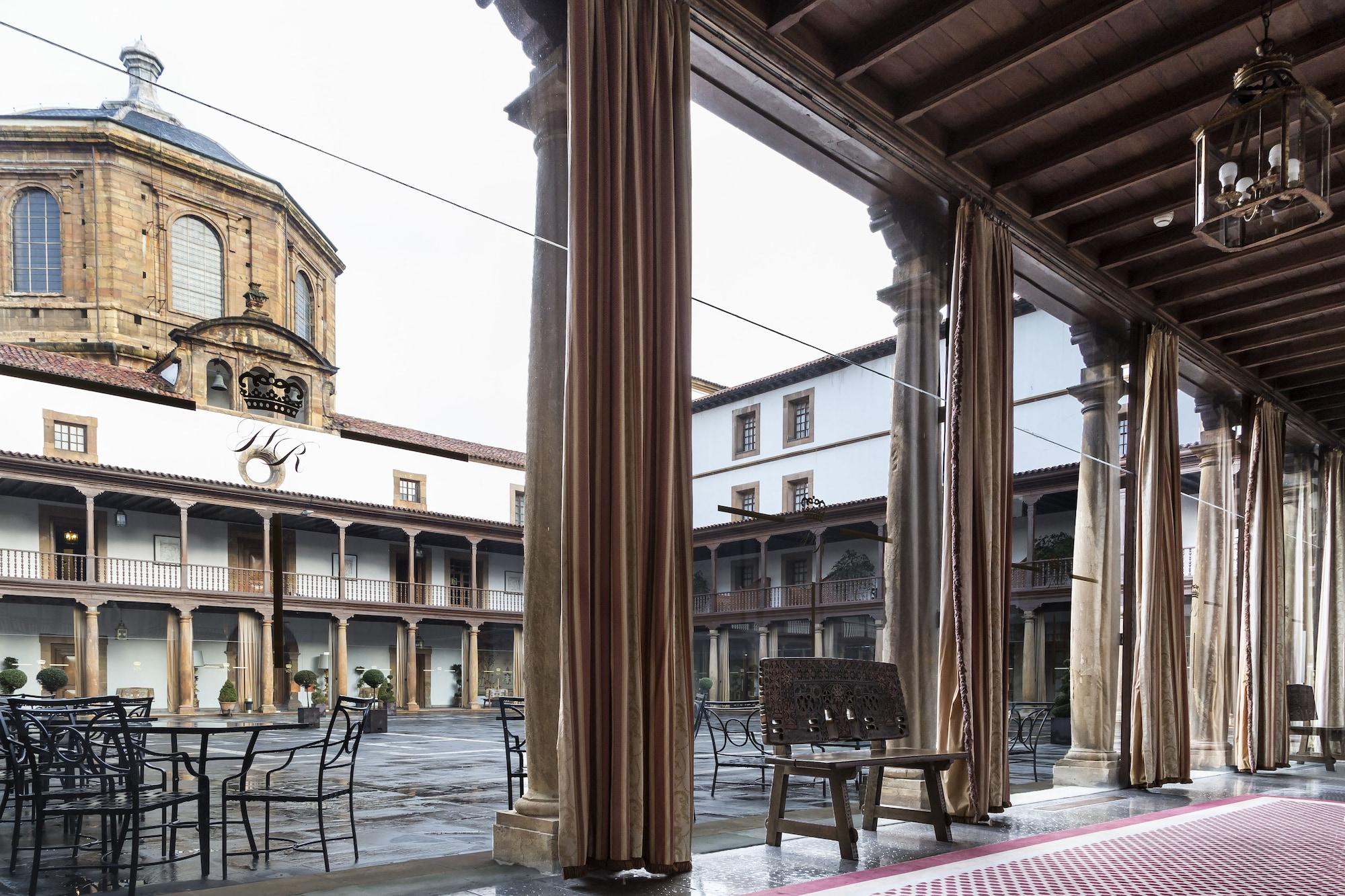 Eurostars Hotel De La Reconquista Oviedo Eksteriør billede Plaza de la Cultura